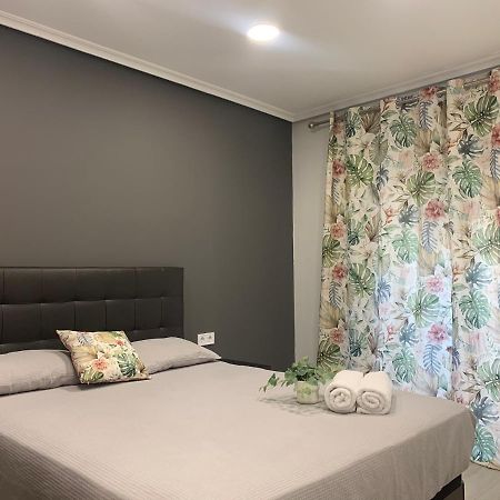 Apartamento Deluxe, 4 Habitaciones, Parking 马德里 外观 照片